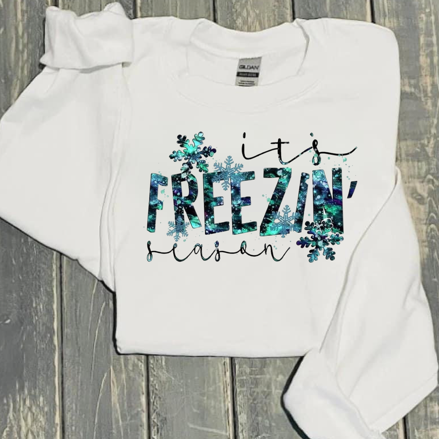 It’s Freezing season Crewneck sweater❄️