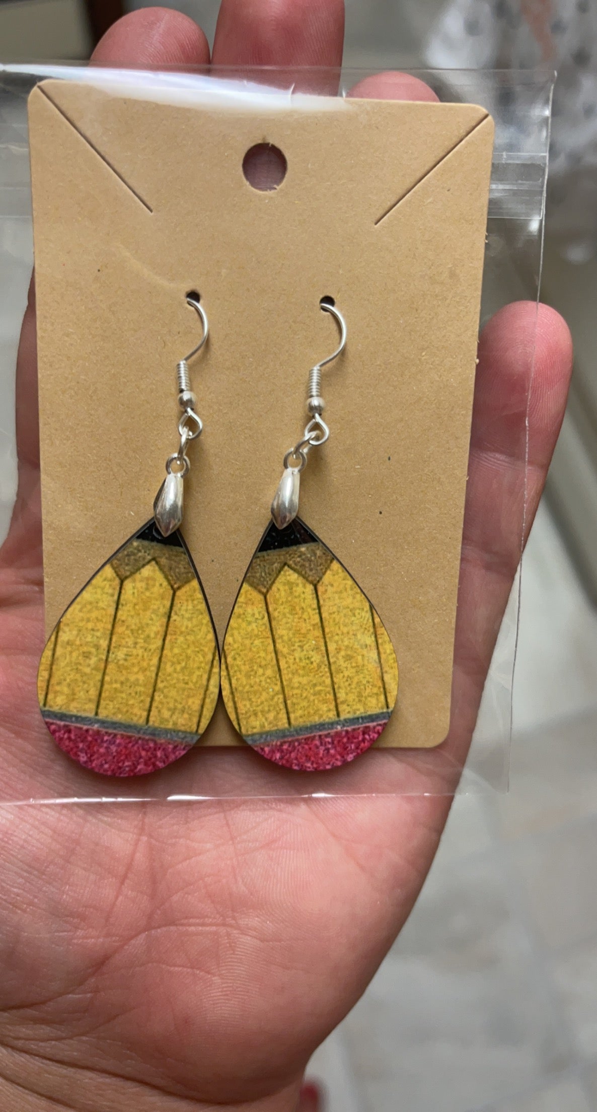 Pencil teardrop shaped earrings