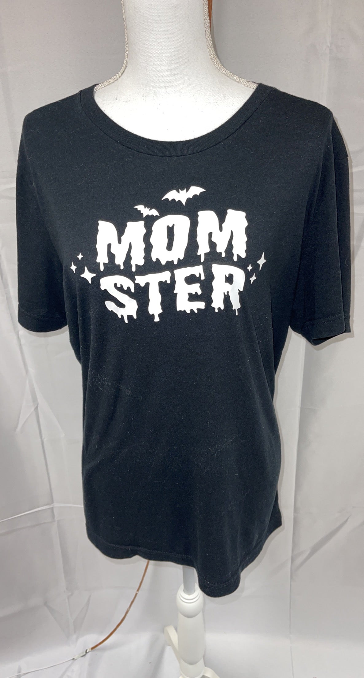 Momster 🖤